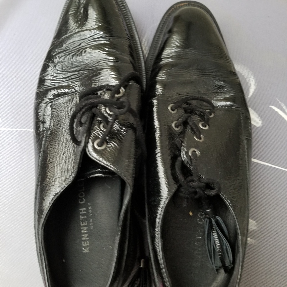 Black patent leather Kenneth cole shoes